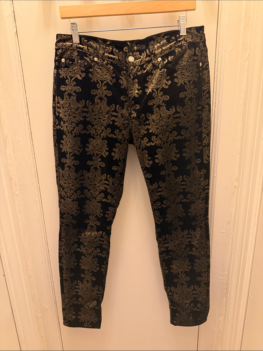 7 For All Mankind Black And Gold Velvet Skinny Pants - Baroque